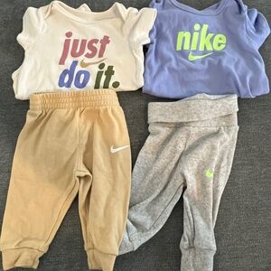 Bundle of 2 Nike baby 2-piece matching set - 6 month